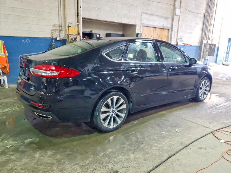 Photo 3 from auction – 2020 FORD FUSION with VIN 3FA6P0T97LR236641