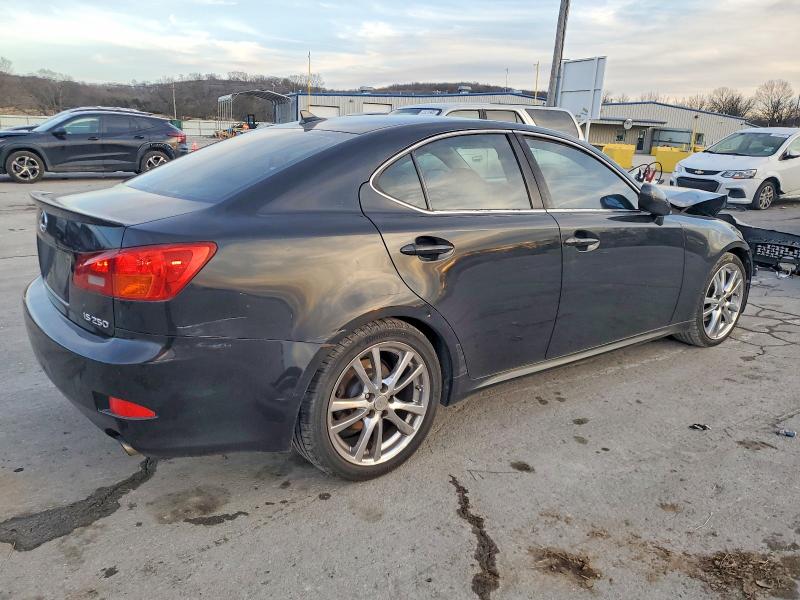 Photo 3 from auction – 2007 LEXUS IS with VIN JTHBK262775035346