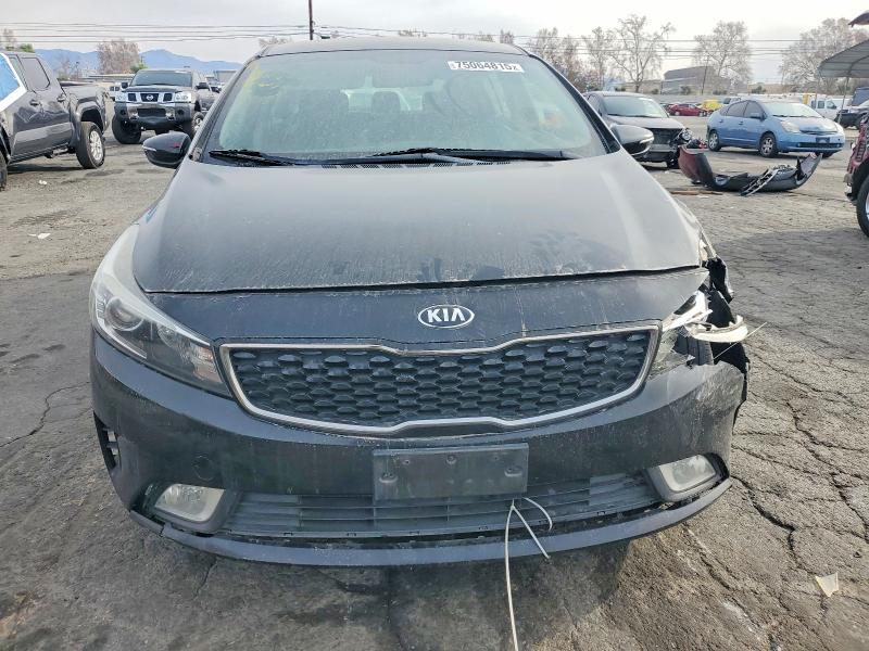 Photo 5 from auction – 2017 KIA FORTE with VIN KNAFX5A80H5668707