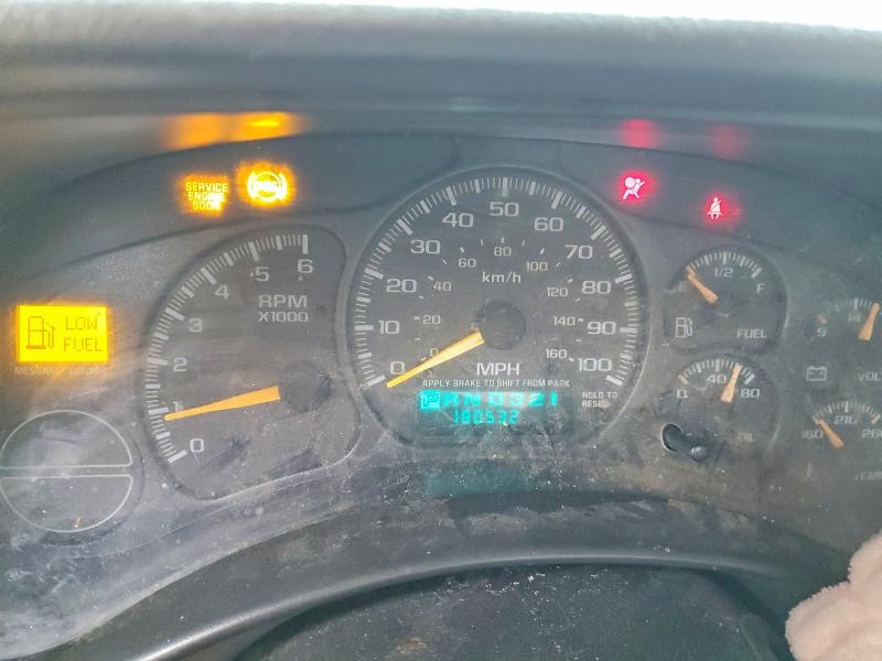 Photo 9 from auction – 2000 CHEVROLET SILVERADO with VIN 1GCEK14V9YE203012