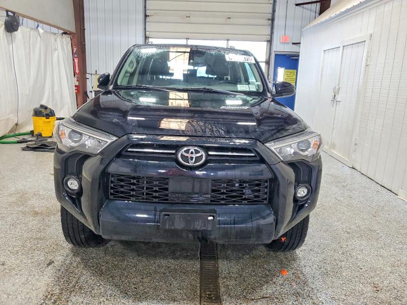 Photo 5 from auction – 2021 TOYOTA 4RUNNER SR with VIN JTEMU5JR0M5865927