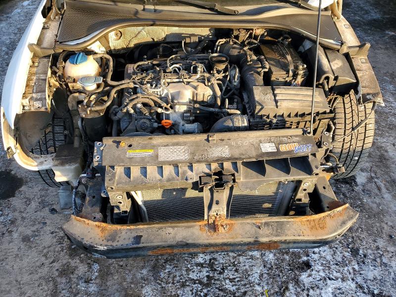 Photo 11 from auction – 2013 VOLKSWAGEN PASSAT SEL with VIN 1VWCN7A32DC062453