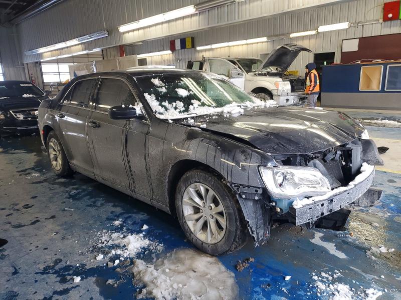 Photo 4 from auction – 2019 CHRYSLER 300 with VIN 2C3CCAAG7KH590643