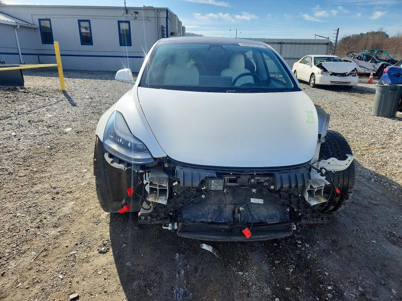 Photo 5 from auction – 2019 TESLA MODEL 3 with VIN 5YJ3E1EB0KF513042