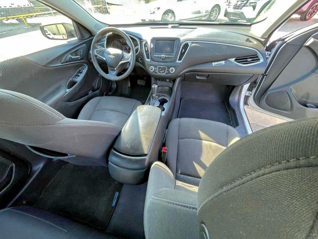 Photo 9 from auction – 2018 CHEVROLET MALIBU LS with VIN 1G1ZC5ST9JF284495