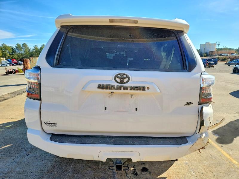 Photo 6 from auction – 2016 TOYOTA 4RUNNER SR with VIN JTEZU5JR6G5131030