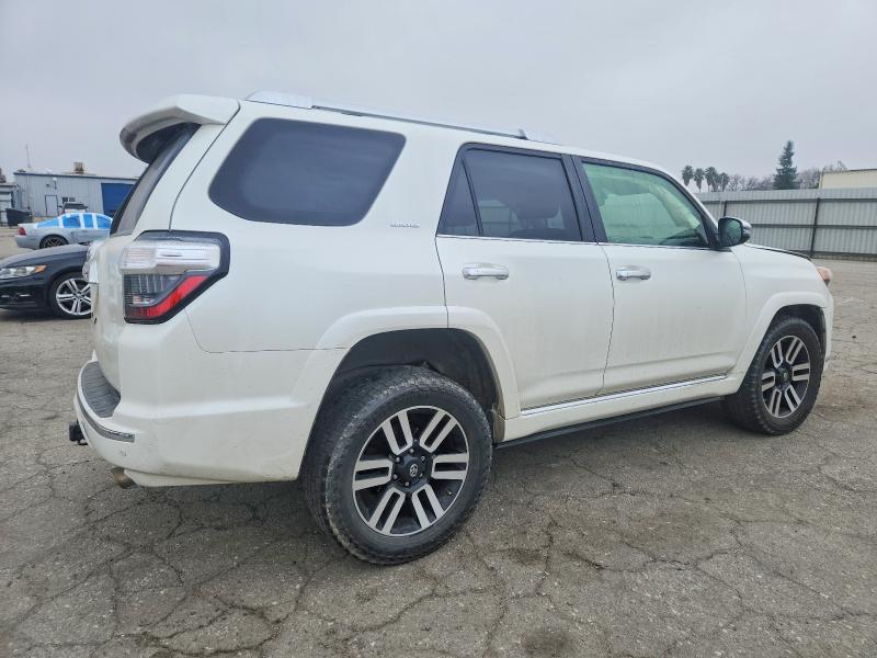 Photo 3 from auction – 2015 TOYOTA 4RUNNER SR with VIN JTEBU5JR9F5207842