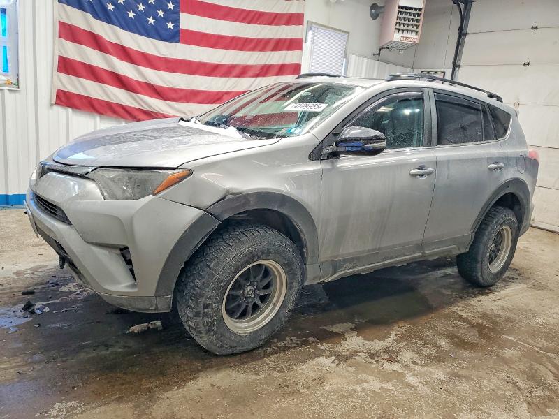 Photo 1 from auction – 2018 TOYOTA RAV4 with VIN 2T3RFREV4JW775252