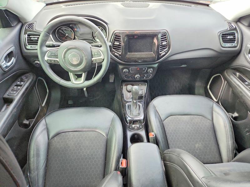 Photo 8 from auction – 2019 JEEP COMPASS with VIN 3C4NJDBB6KT674829