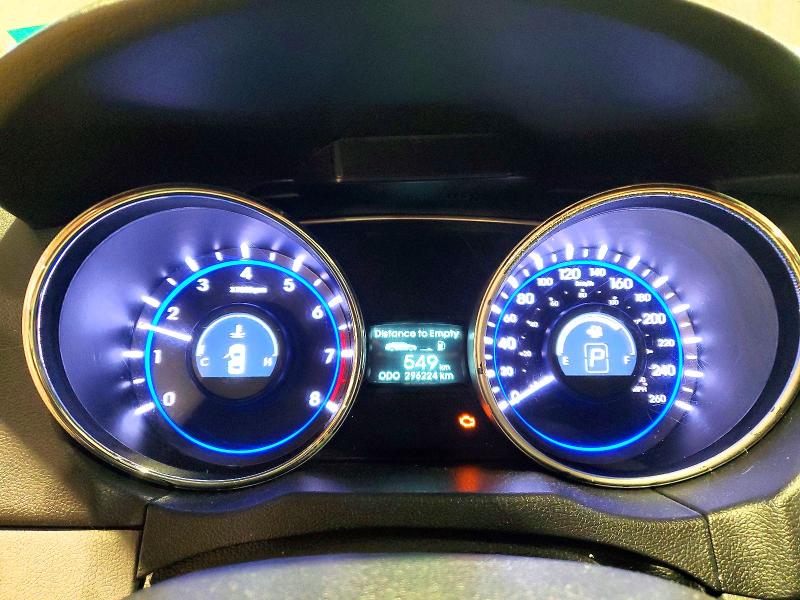 Photo 9 from auction – 2011 HYUNDAI SONATA with VIN 5NPEB4AC1BH076574