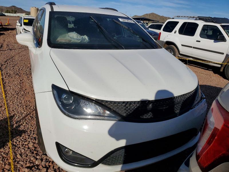 Фото 5 с аукциона – 2018 CHRYSLER PACIFICA T с VIN 2C4RC1BG3JR155065