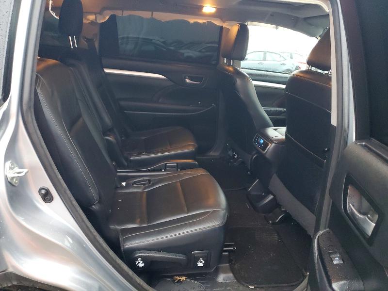 Photo 11 from auction – 2015 TOYOTA HIGHLANDER with VIN 5TDKKRFH6FS045969