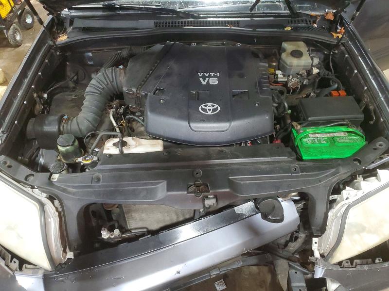 Photo 12 from auction – 2003 TOYOTA 4RUNNER LI with VIN JTEBU17R130019504