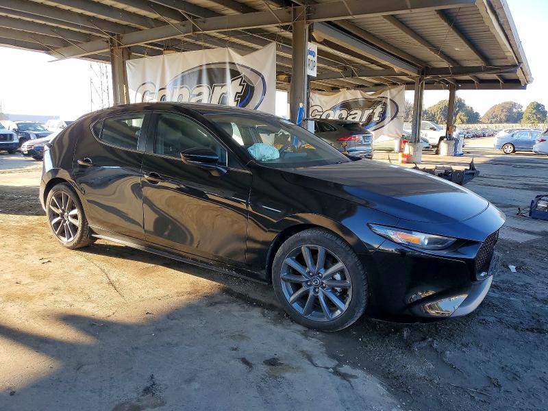 Photo 4 from auction – 2021 MAZDA 3 PREFERRE with VIN JM1BPALL1M1305359