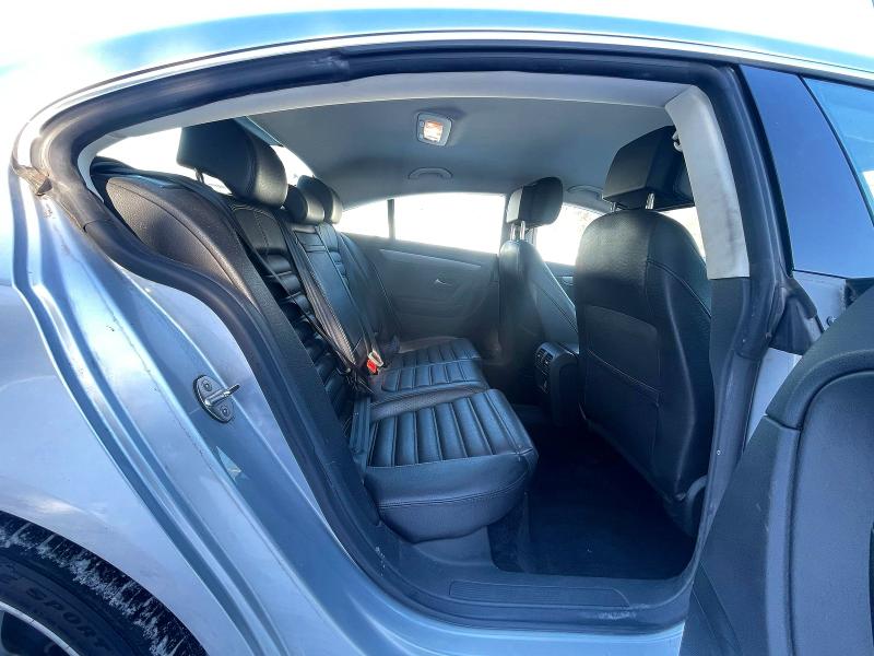 Photo 6 from auction – 2016 VOLKSWAGEN CC BASE with VIN WVWBP7AN5GE517816