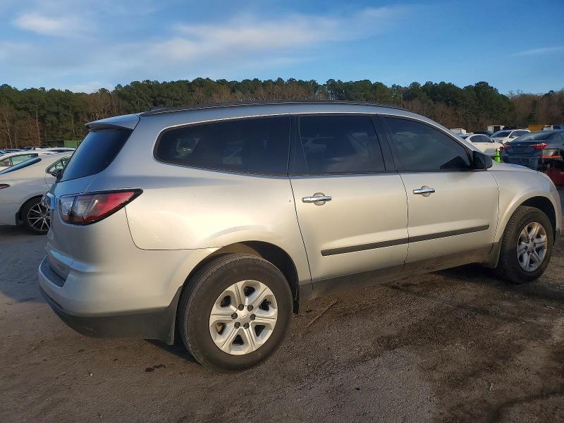Photo 3 from auction – 2017 CHEVROLET TRAVERSE L with VIN 1GNKRFED7HJ351501