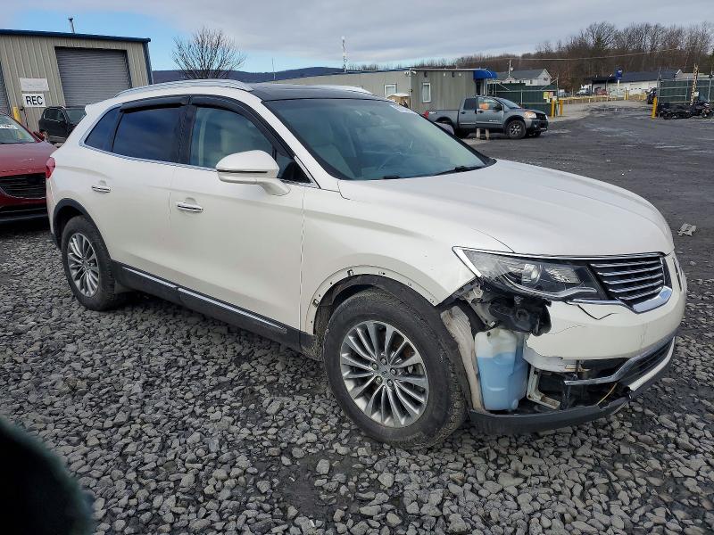 Photo 4 from auction – 2016 LINCOLN MKX SELECT with VIN 2LMTJ8KR1GBL39542