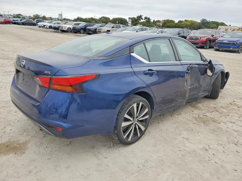 Photo 3 from auction – 2019 NISSAN ALTIMA SR with VIN 1N4BL4CV9KN320900
