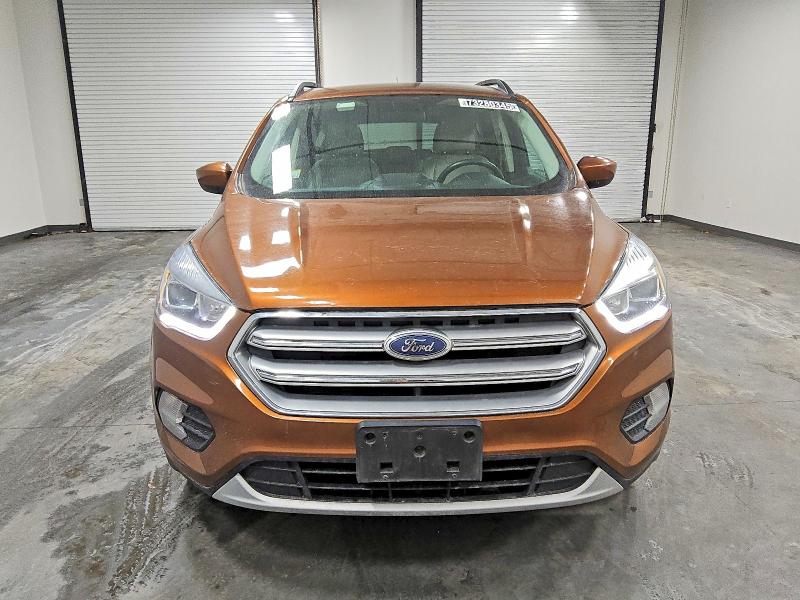 Photo 5 from auction – 2017 FORD ESCAPE SE with VIN 1FMCU9G95HUD67972