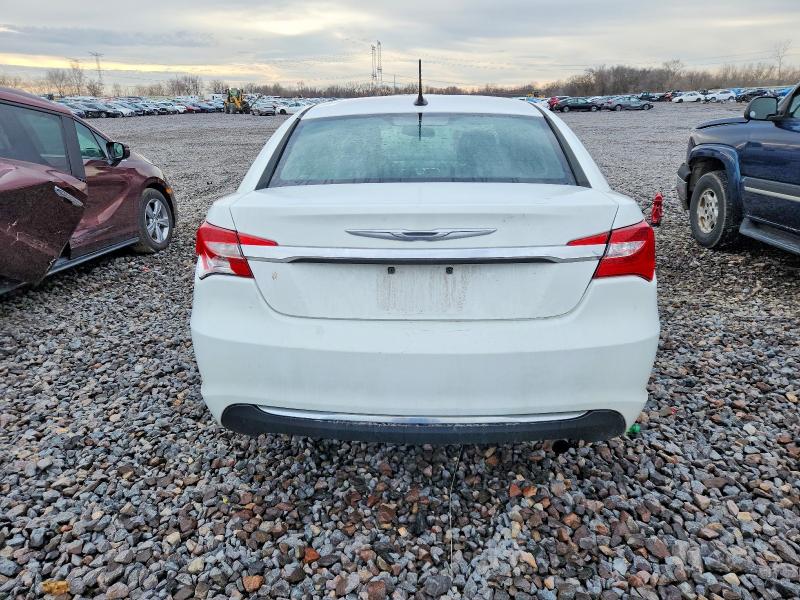 Photo 6 from auction – 2013 CHRYSLER 200 with VIN 1C3CCBBB8DN652926