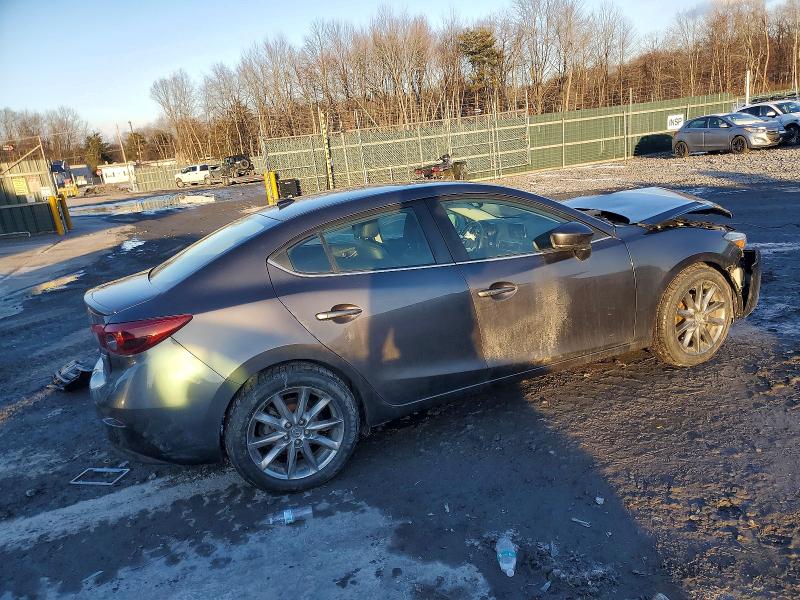 Photo 3 from auction – 2018 MAZDA 3 with VIN 3MZBN1W36JM178458