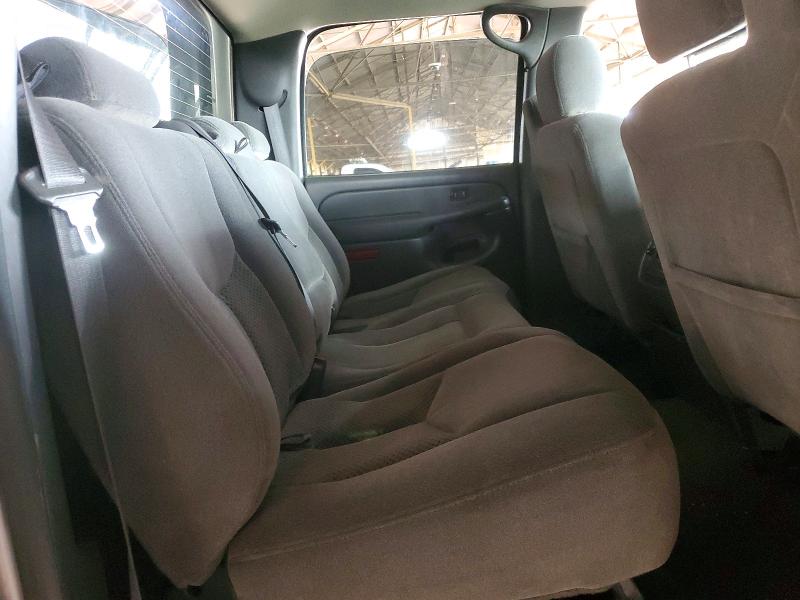 Photo 10 from auction – 2006 CHEVROLET SILVERADO with VIN 2GCEK13T061121653