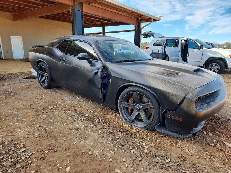 Photo 4 from auction – 2018 DODGE CHALLENGER with VIN 2C3CDZC9XJH309735