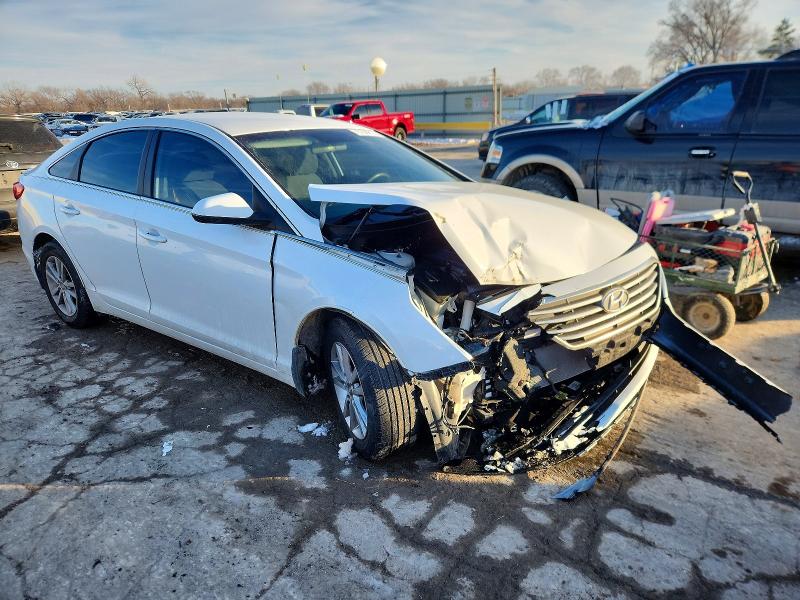 Photo 4 from auction – 2015 HYUNDAI SONATA with VIN 5NPE24AF9FH191245