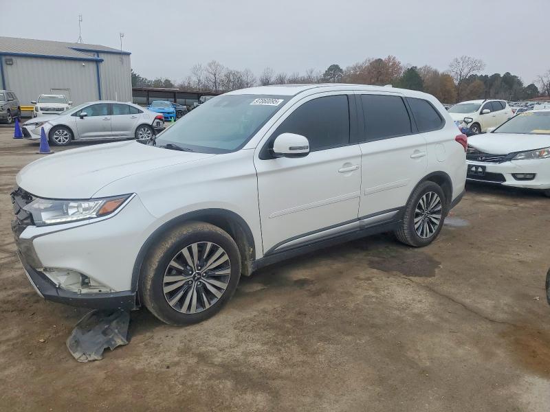 MITSUBISHI OUTLANDER 2020 with VIN JA4AD3A33LZ046337 - Photo from auction