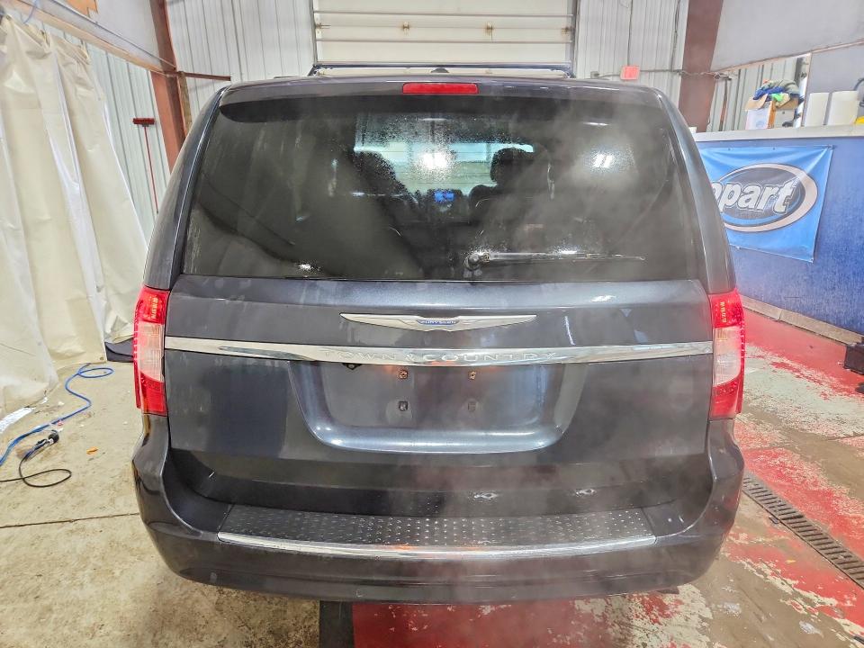 Photo 6 from auction – 2014 CHRYSLER TOWN & COU with VIN 2C4RC1CG0ER251532
