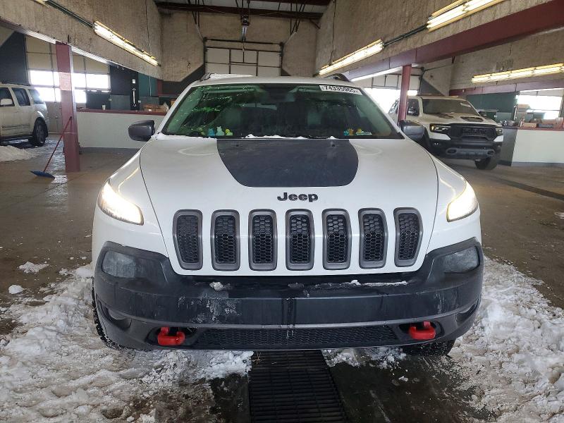 Photo 5 from auction – 2015 JEEP CHEROKEE T with VIN 1C4PJMBB1FW770182