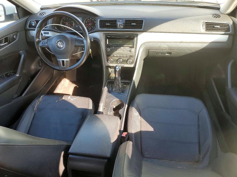 Photo 8 from auction – 2014 VOLKSWAGEN PASSAT S with VIN 1VWAS7A37EC043270