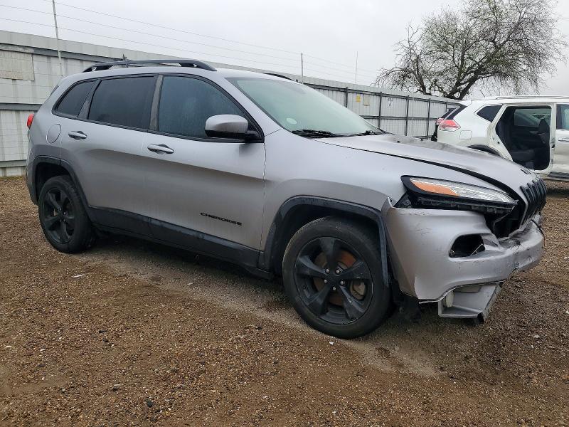 Photo 4 from auction – 2018 JEEP CHEROKEE with VIN 1C4PJLCB2JD597074