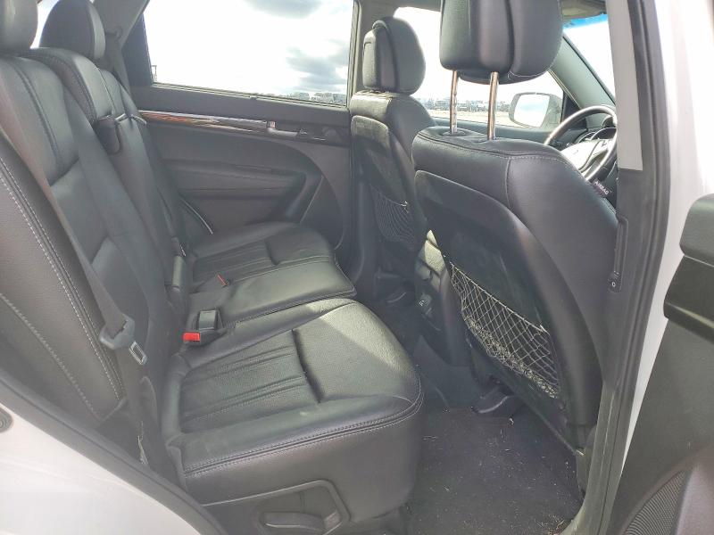 Photo 11 from auction – 2015 KIA SORENTO SX with VIN 5XYKWDA71FG568416
