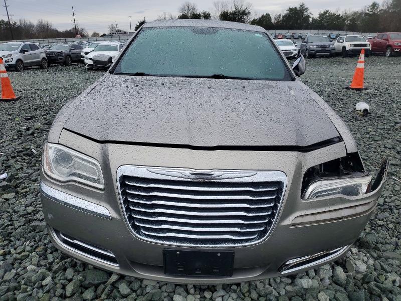 Photo 5 from auction – 2014 CHRYSLER 300 with VIN 2C3CCAAG1EH288513