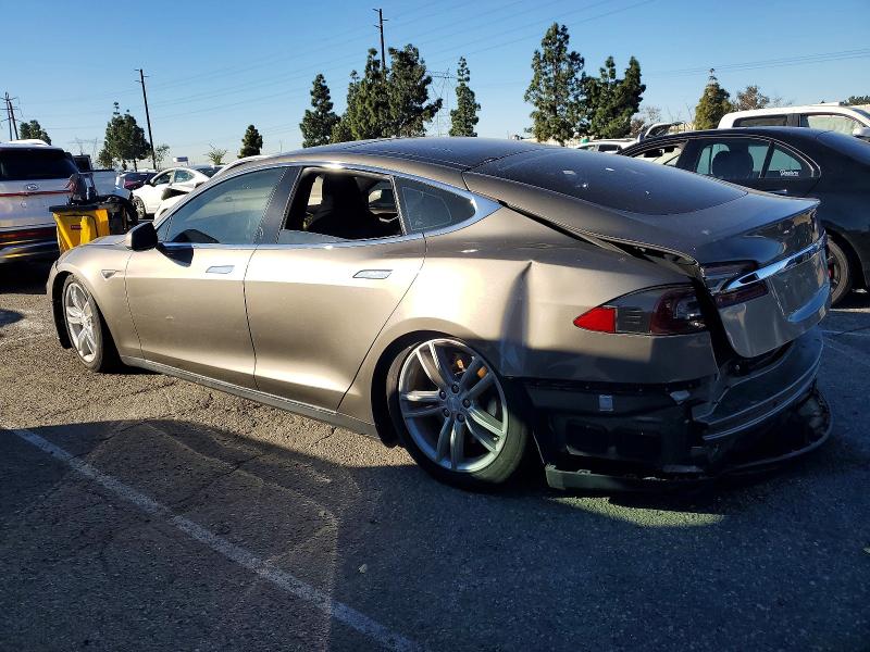 Photo 2 from auction – 2015 TESLA MODEL S 70 with VIN 5YJSA1S19FF098439