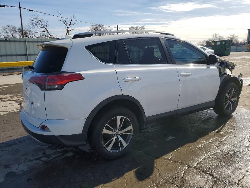 Photo 3 from auction – 2018 TOYOTA RAV4 with VIN 2T3WFREV5JW521519
