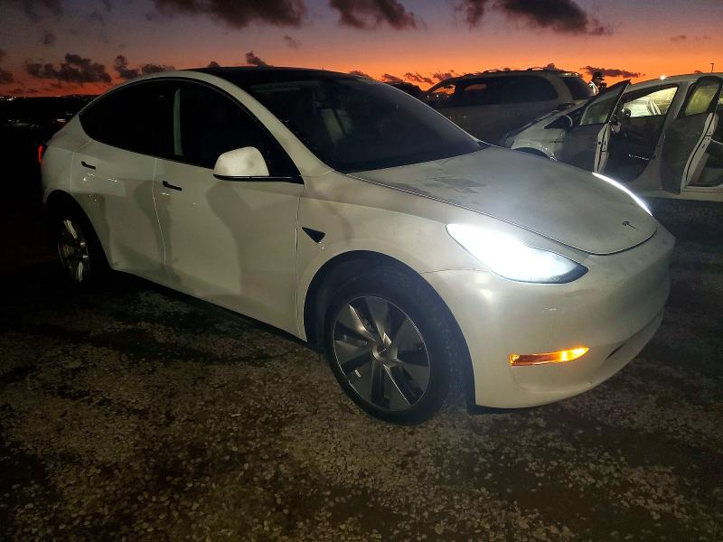 Photo 4 from auction – 2021 TESLA MODEL Y with VIN 5YJYGDEE5MF273629