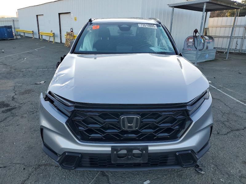 Photo 5 from auction – 2023 HONDA CR-V with VIN 2HKRS5H56PH712363