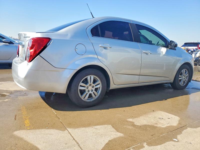 Photo 3 from auction – 2014 CHEVROLET SONIC LT with VIN 1G1JC5SH7E4229537
