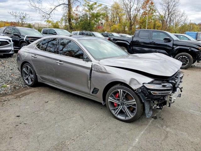 Foto 4 de la subasta – 2025 GENESIS G70 BASE con VIN KMTG34SC4SU145334