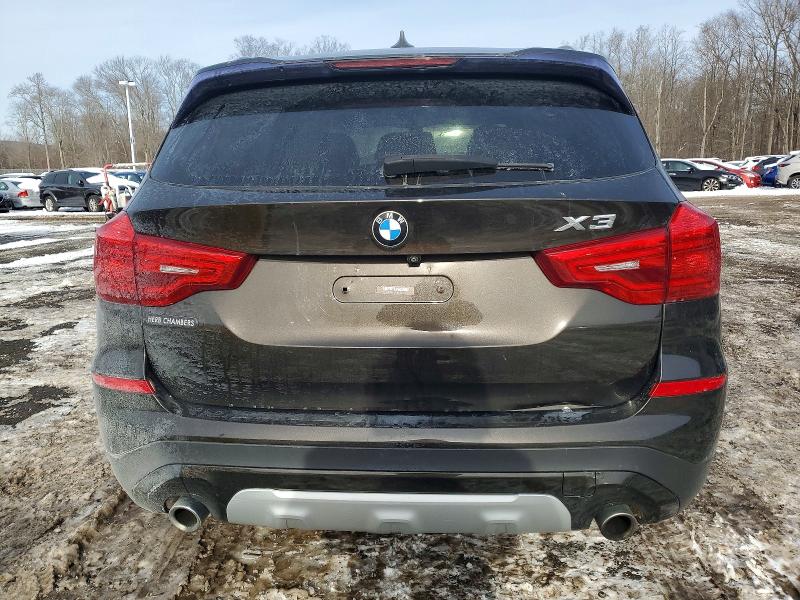 Photo 6 from auction – 2018 BMW X3 XDRIVE3 with VIN 5UXTR9C55JLD62146