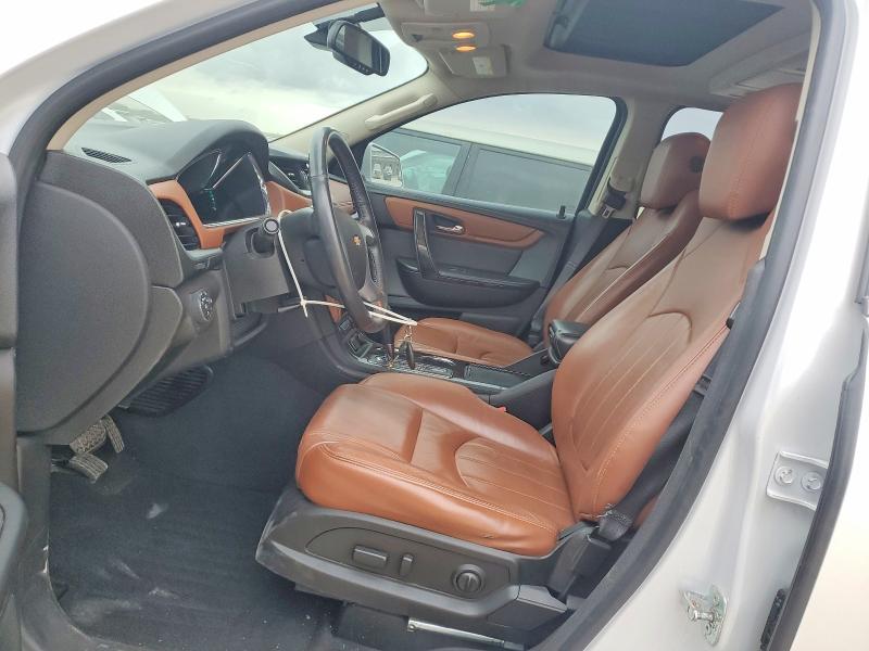 Photo 7 from auction – 2016 CHEVROLET TRAVERSE L with VIN 1GNKRJKD1GJ185997