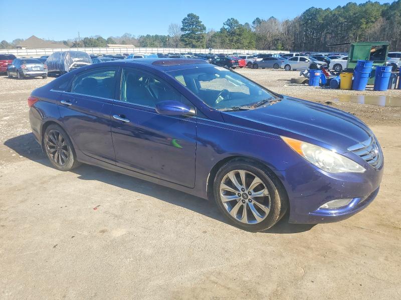 Photo 4 from auction – 2013 HYUNDAI SONATA SE with VIN 5NPEC4AC0DH569839