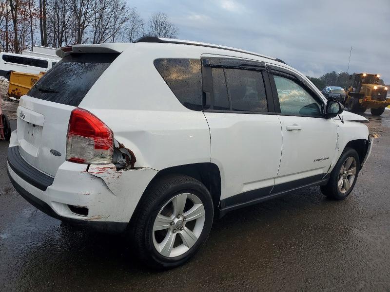 Photo 3 from auction – 2012 JEEP COMPASS LA with VIN 1C4NJDEB5CD676672