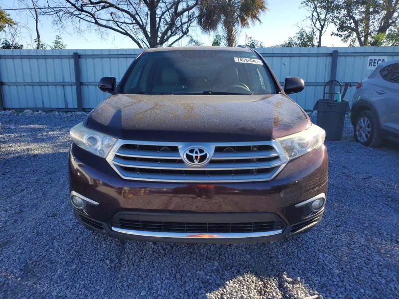 Foto 5 de la subasta – 2013 TOYOTA HIGHLANDER con VIN 5TDDK3EH6DS241964