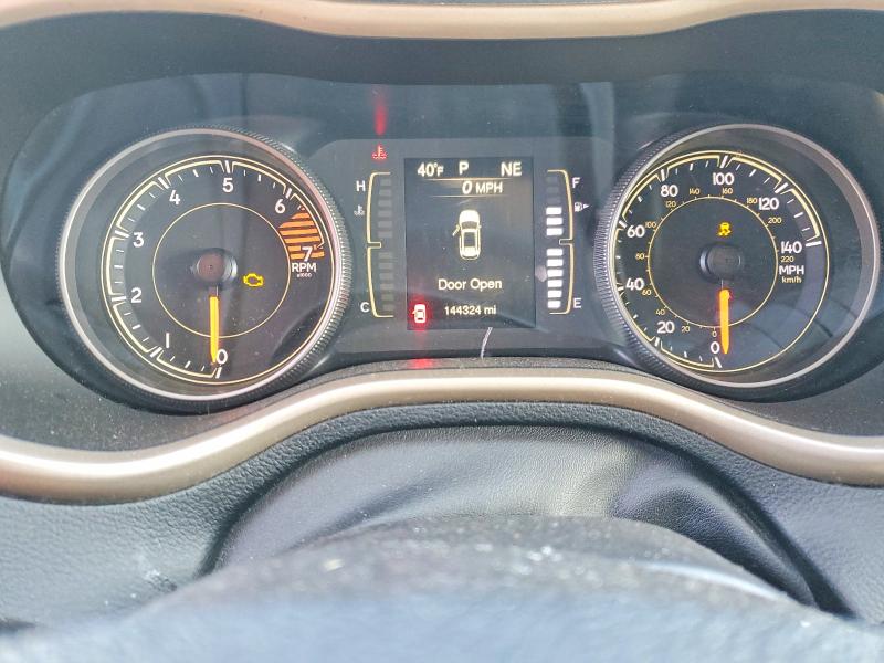 Photo 9 from auction – 2018 JEEP CHEROKEE with VIN 1C4PJLCB6JD544801