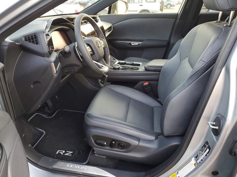 Photo 7 from auction – 2025 LEXUS RZ 300E with VIN JTJABABB1SA009139