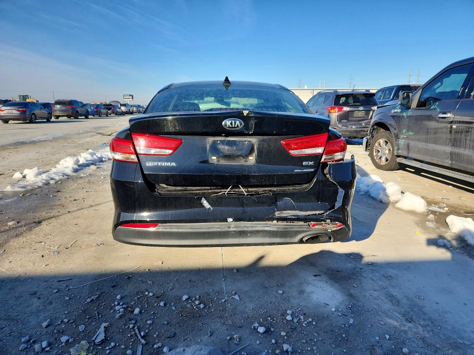 Photo 6 from auction – 2016 KIA OPTIMA with VIN 5XXGU4L32GG112811