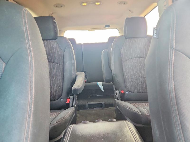 Photo 10 from auction – 2016 CHEVROLET TRAVERSE L with VIN 1GNKVGKD3GJ181223